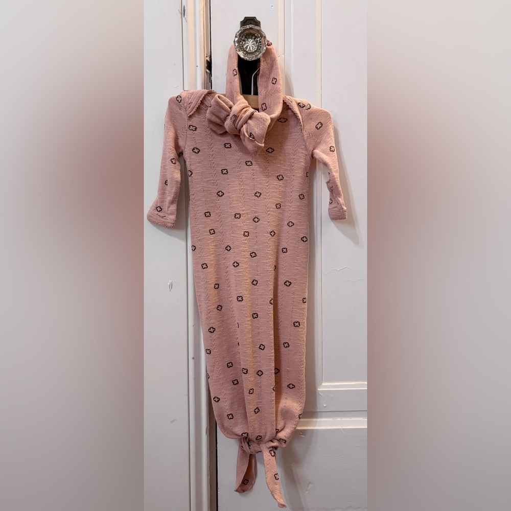 Kate Quinn blush pink knotted gown & headband